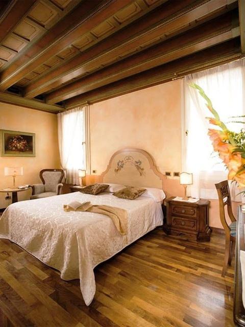 Hotel Il Chiostro Oppeano Стая снимка