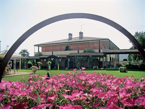 Hotel Il Chiostro Oppeano Екстериор снимка